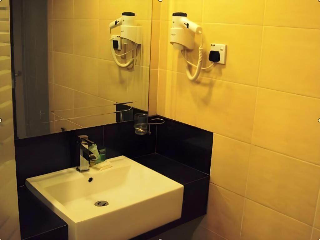 Mb Hotel タワウ エクステリア 写真